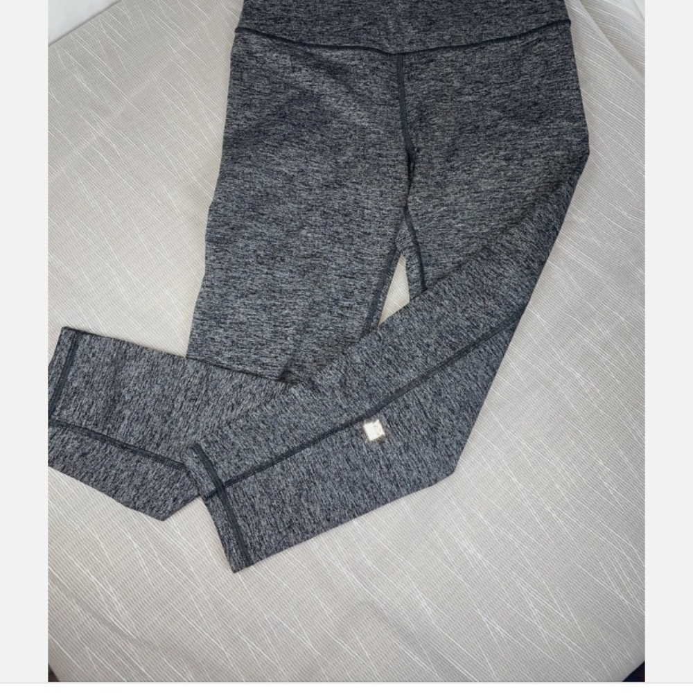 Lululemon Athletica Gray Heathered Leggings